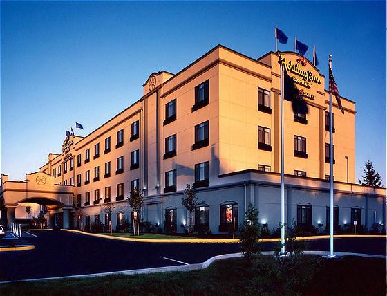 Holiday Inn Express Puyallup By Ihg Exterior photo